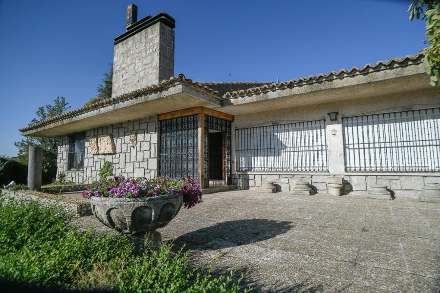 El Chalet De Gloria Санта Марта де Тормес Экстерьер фото