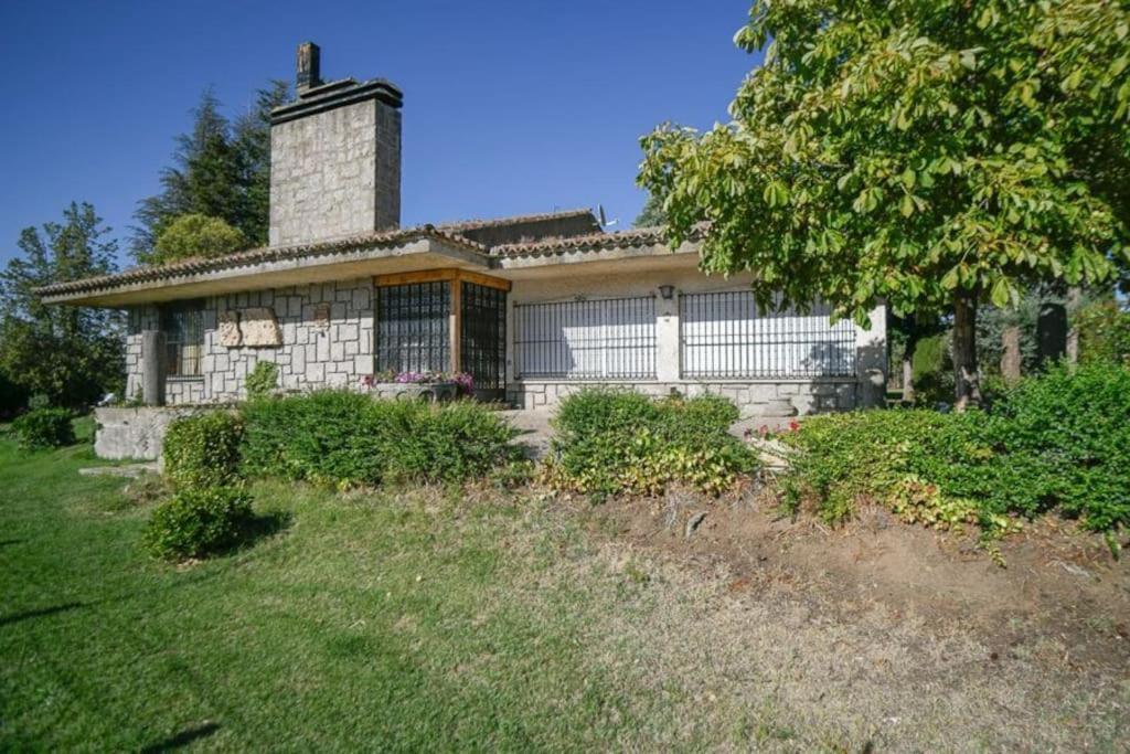 El Chalet De Gloria Санта Марта де Тормес Экстерьер фото