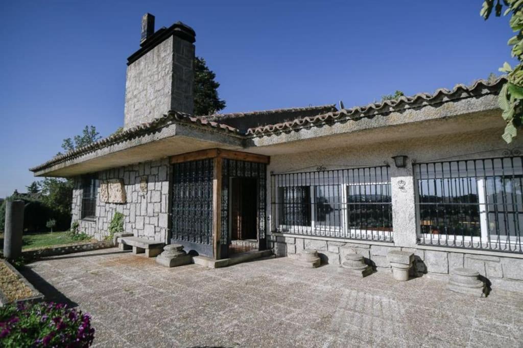 El Chalet De Gloria Санта Марта де Тормес Экстерьер фото